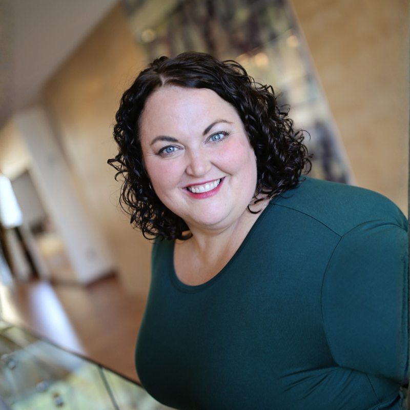 Molly Frendo Londgren, PhD, headshot.