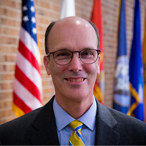 Paul Hemmer headshot.
