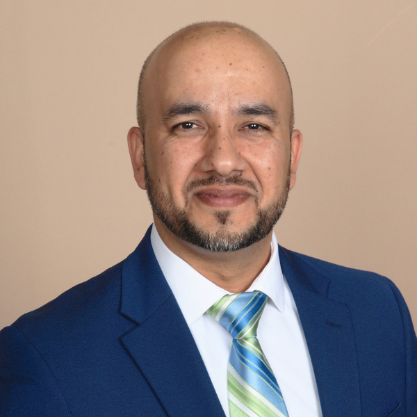 mandeep bath headshot.