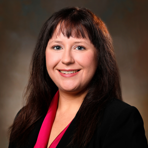 hannah williams headshot.