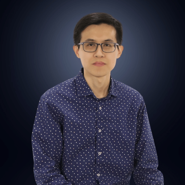 Qingguang Zhang headshot.