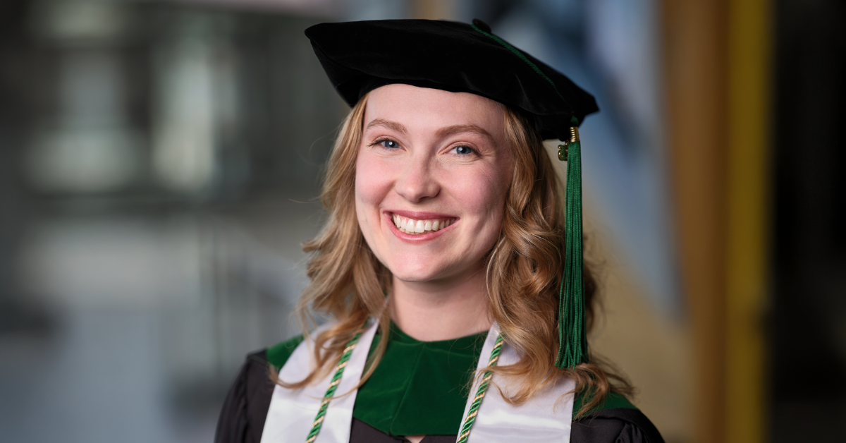 Claire Lupini-Gohl graduation headshot.