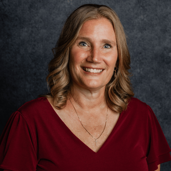 Tammy LaRue headshot.